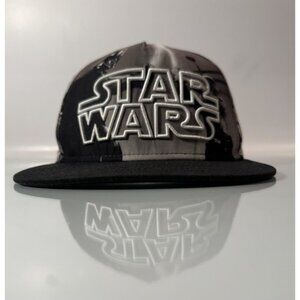 Lucas Films Star Wars Snapback Graphic Hat & Embroidered Lettering (Darth Vader)
